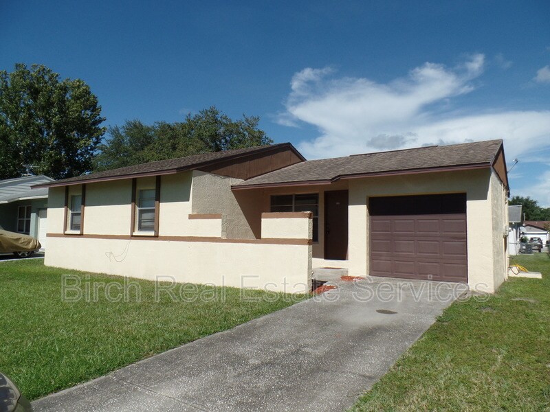 5122 Muriel Ln in New Port Richey, FL - Foto de edificio