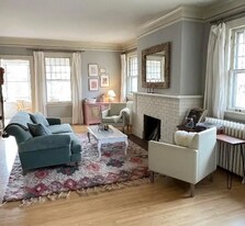 822 W 42nd St in Minneapolis, MN - Building Photo