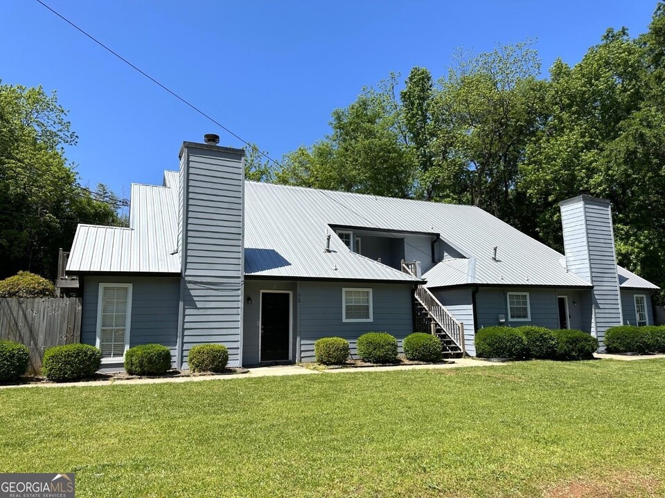 77 Clay St-Unit -77 in Fairburn, GA - Building Photo