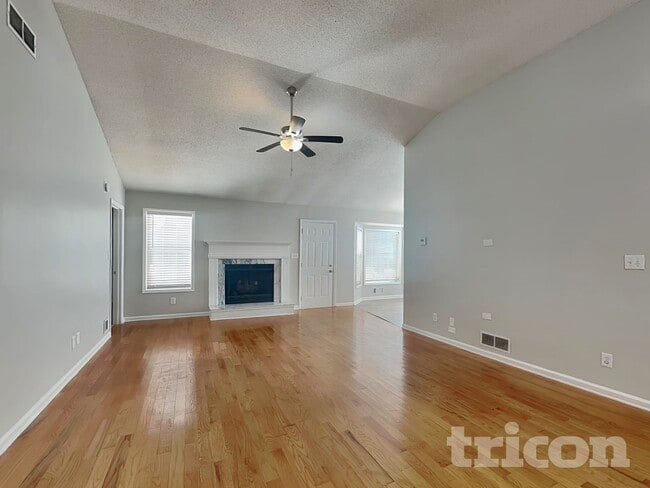 118 Valleydale Dr in Stockbridge, GA - Building Photo - Building Photo