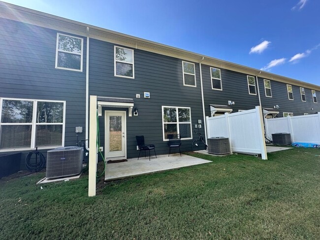 231 Hazel Ln in Lebanon, TN - Building Photo - Building Photo