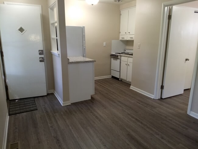 284 North Ave, Unit #4