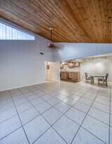 809 N Federal Hwy in Lake Worth Beach, FL - Building Photo