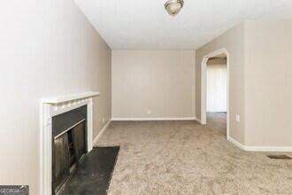 429 Azalea Dr in Stockbridge, GA - Building Photo - Building Photo