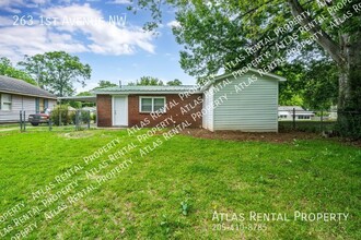 263 1st Ave NW in Graysville, AL - Foto de edificio - Building Photo