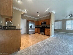 5023 Auburn Skyline St in Las Vegas, NV - Building Photo - Building Photo