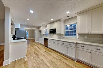 215 Hersfeld Ct in Alpharetta, GA - Building Photo - Building Photo