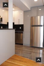 1803 Beacon St in Brookline, MA - Building Photo - Building Photo