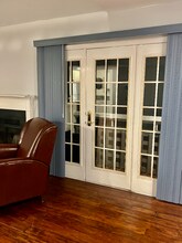 523 Old Pond Ln in Norwich, CT - Foto de edificio - Building Photo