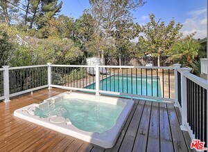 1931 Country Pl in Ojai, CA - Building Photo - Building Photo