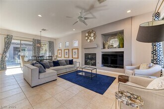 6 Weston Hills Rd in Henderson, NV - Foto de edificio - Building Photo