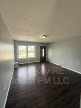 403 Montrose Dr in Romeoville, IL - Building Photo - Building Photo
