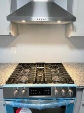 1311 Hanover St in Manchester, NH - Building Photo - Building Photo