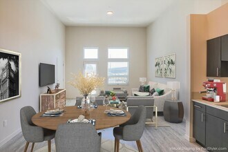 THE FLATS AT ROGER'S LANDING in Newberg, OR - Foto de edificio - Building Photo