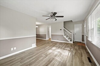 2113 Pamela Dr in Indianapolis, IN - Building Photo - Building Photo