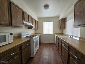 5340 Retablo Ave in Las Vegas, NV - Building Photo - Building Photo