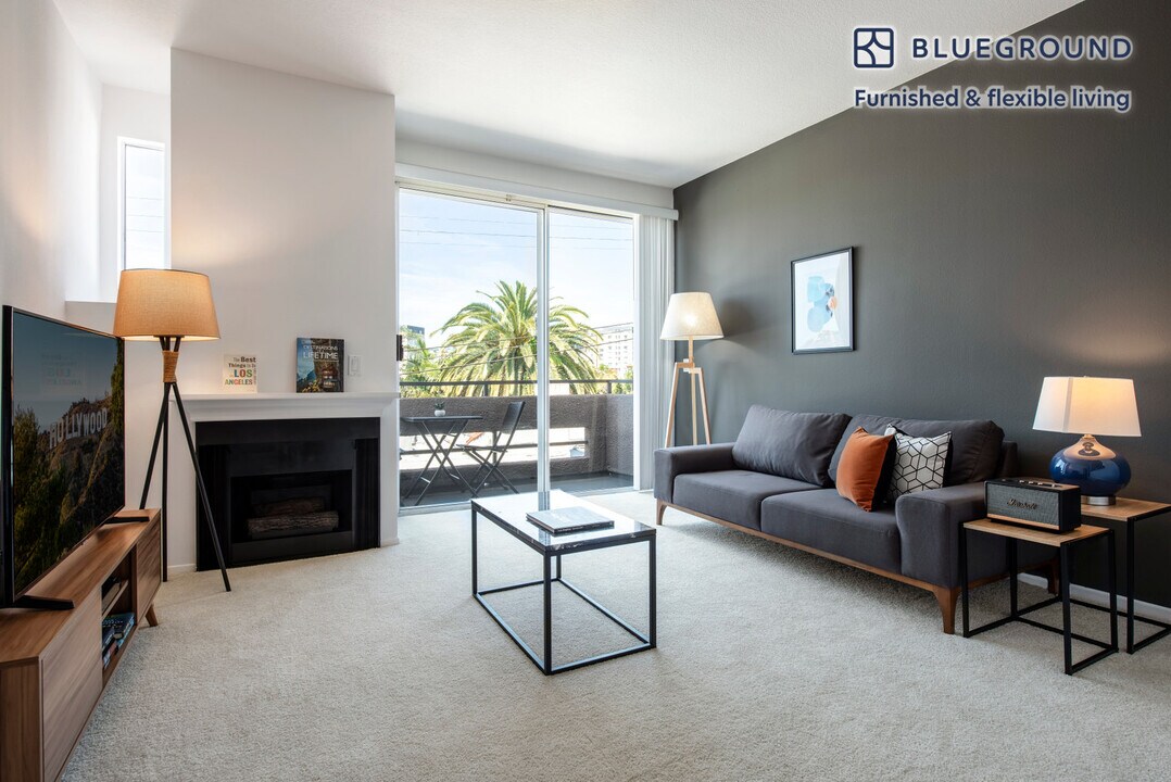 435 S Detroit St in Los Angeles, CA - Building Photo