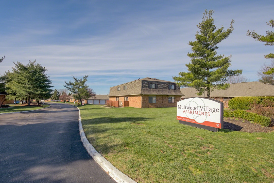 Muirwood Village in Reynoldsburg, OH - Foto de edificio