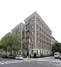 Central Park Plaza Condominium in New York, NY - Building Photo - Building Photo