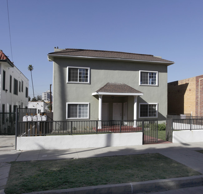 243-247 N Reno St in Los Angeles, CA - Building Photo - Building Photo