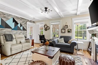 2218 Mystic Valley Pky, Unit 2 in Medford, MA - Building Photo - Building Photo