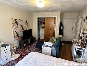 45 Day St, Unit 38-2 in Somerville, MA - Building Photo - Building Photo