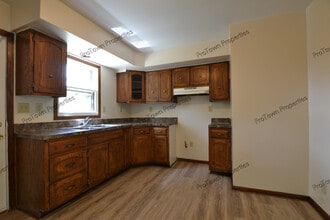8 Girard Blvd in Joliet, IL - Building Photo - Building Photo