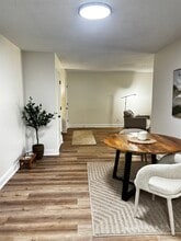 Barrington Park Apartments in Mobile, AL - Building Photo - Building Photo
