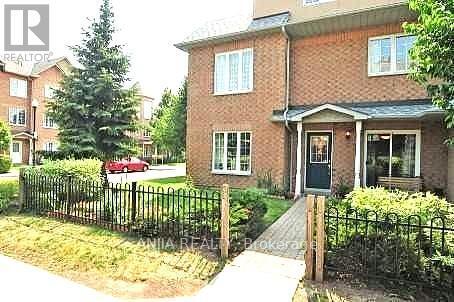 16-16 St Moritz Way