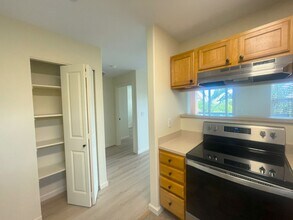 10 Heather Ln in Lahaina, HI - Building Photo - Building Photo