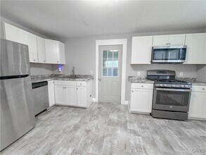 77 Standart Ave in Auburn, NY - Building Photo - Building Photo