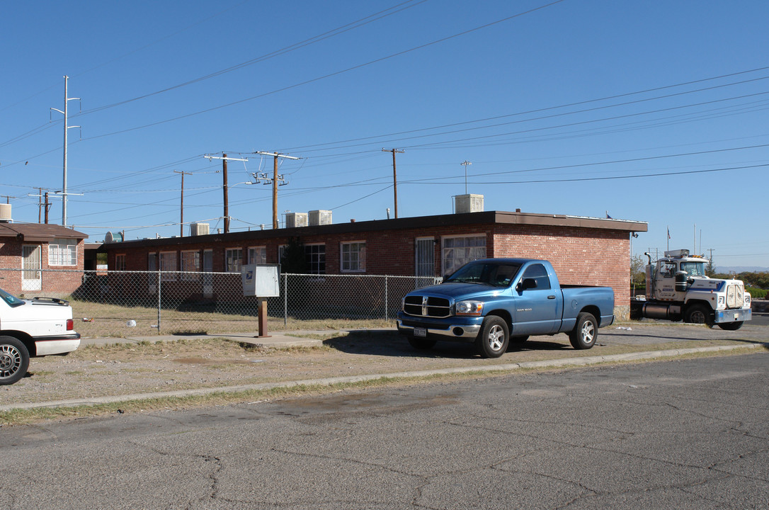 4025 Polk Ave in El Paso, TX - Building Photo