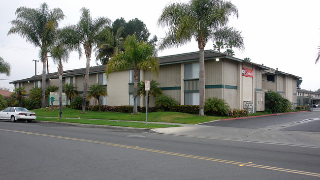 The Palms at South Coast in Santa Ana, CA - Building Photo - Building Photo