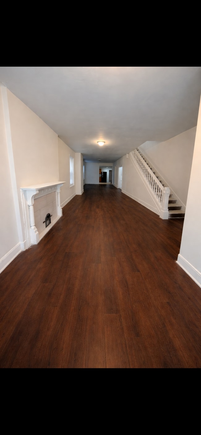 616 W 6th St in Chester, PA - Foto de edificio - Building Photo