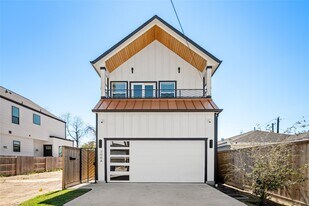 306 E 40th St in Houston, TX - Building Photo