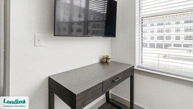 91 Jensen Dr, Unit 4311 in Houston, TX - Building Photo - Building Photo