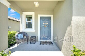 9434 Lemon Drop Lp in Sun City Center, FL - Building Photo - Building Photo