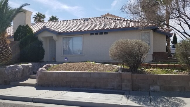 property at 6904 Luminary Dr