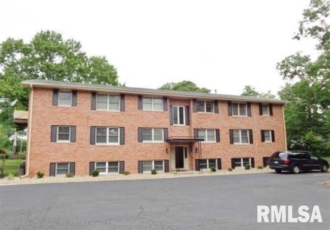 property at 5229 North Montclair Avenue