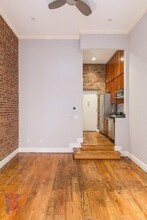 234 W 14th St, Unit 2D in New York, NY - Building Photo - Building Photo