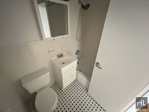 East 91st Street in New York, NY - Building Photo - Building Photo