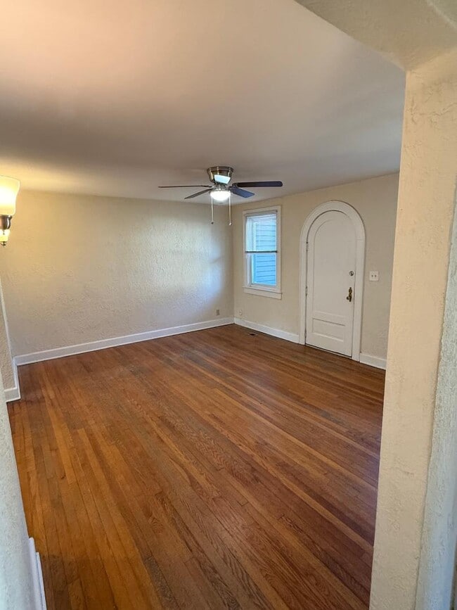 1533 McNeal Ave in Norfolk, VA - Building Photo - Building Photo