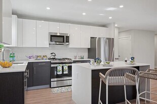 22 Haws Ln in Flourtown, PA - Building Photo