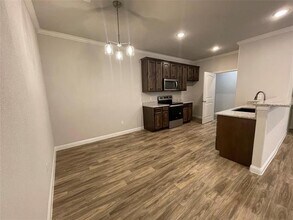 213 Honor Code Pl in Granbury, TX - Building Photo - Building Photo