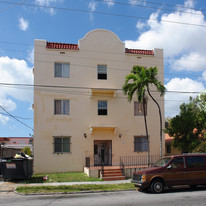 1122 NW 3rd St Apartments