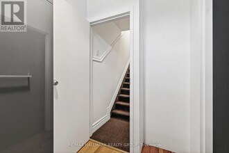 380 Booth St in Ottawa, ON - Building Photo - Building Photo