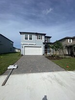 7124 119th Ct E in Palmetto, FL - Building Photo