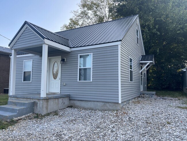 property at 105 S Lynn St