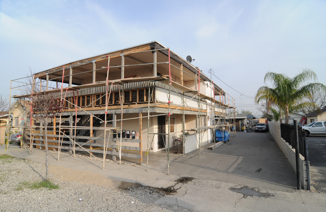 928 Colton Ave in Colton, CA - Building Photo