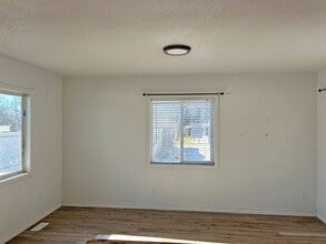 20480 River Valley Dr in Anderson, CA - Building Photo - Building Photo